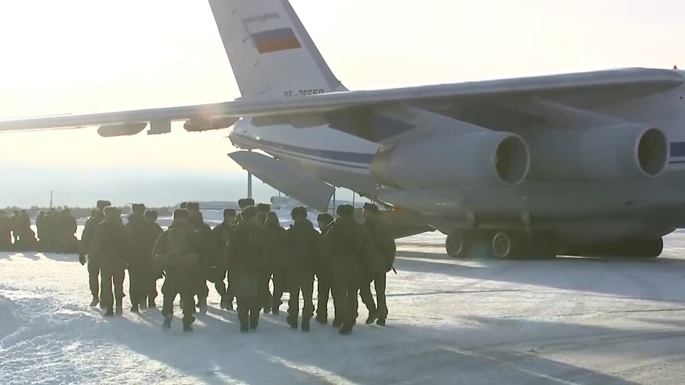 أكثر من 70 طائرة روسية نقلت قوات الأمن الجماعي إلى كازاخستان وأجلت أكثر من 1700 شخص