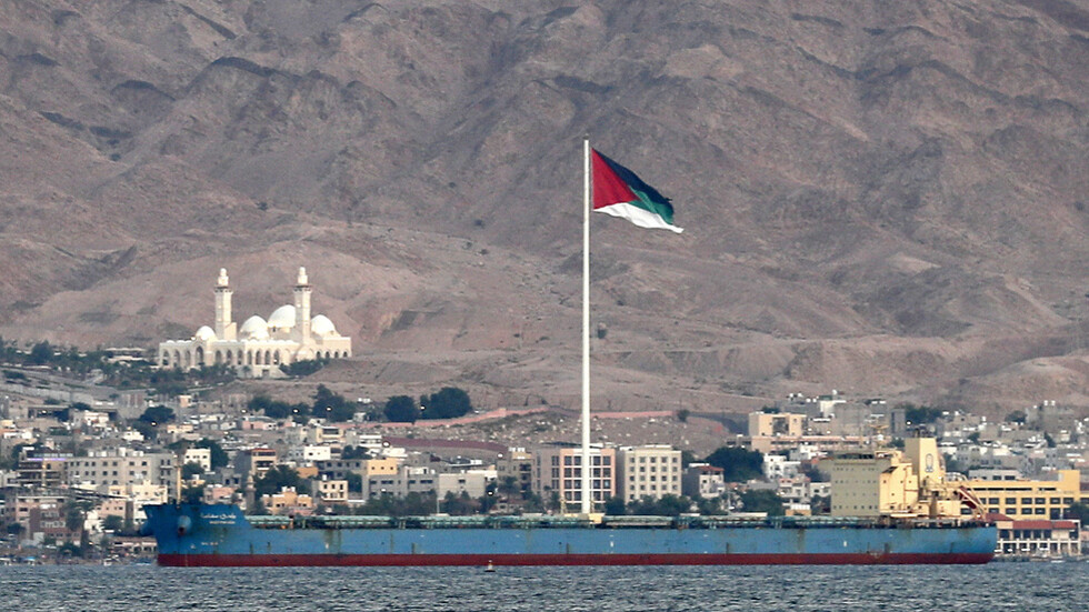 الأردن يوضح الهدف من مشروع الناقل الوطني