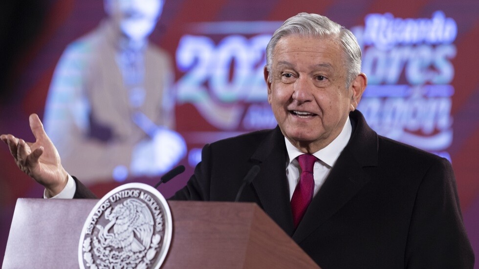 رئيس المكسيك يصاب بفيروس كورونا للمرة الثانية