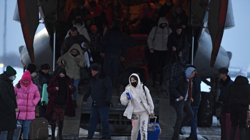 الجيش الروسي أجلى أكثر من ألفي مواطن وأجنبي من كازاخستان
