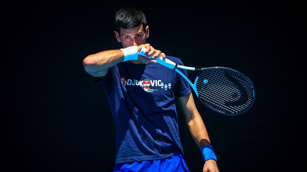 بطولة أستراليا المفتوحة.. دجوكوفيتش يعترف بارتكابه "أخطاء" ومشاركته لا تزال معلقة