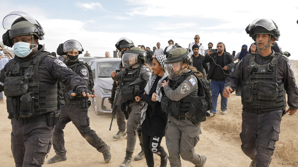 إسرائيل.. وقف أعمال التجريف وغرس الأشجار في الأراضي المتنازع عليها في النقب