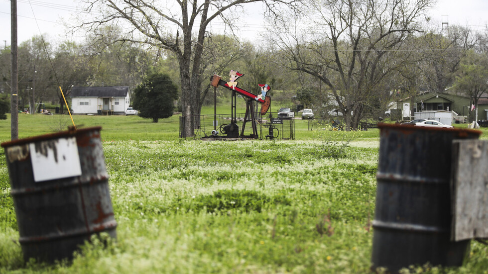 مسؤول روسي يتحدث عن مستقبل النفط وتأثير تقليل الاعتماد عليه كمصدر للطاقة على روسيا