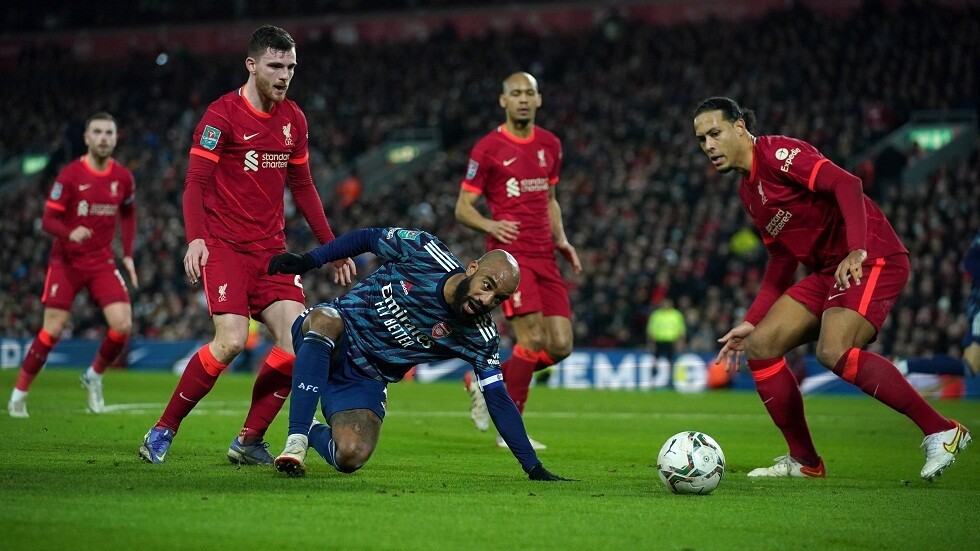 كأس الرابطة.. أرسنال بعشرة لاعبين يفرض التعادل على ليفربول في عقر داره