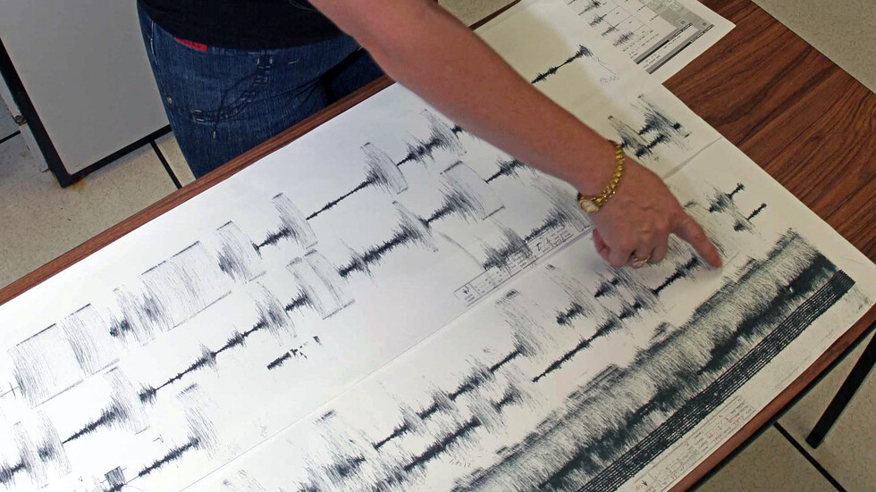 زلزال بقوة 6.6 درجة يضرب إندونيسيا