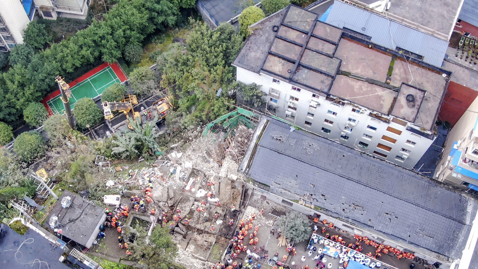 الصين.. مصرع 9 أشخاص بعدما غمرت مياه الفيضانات محطة كهرباء