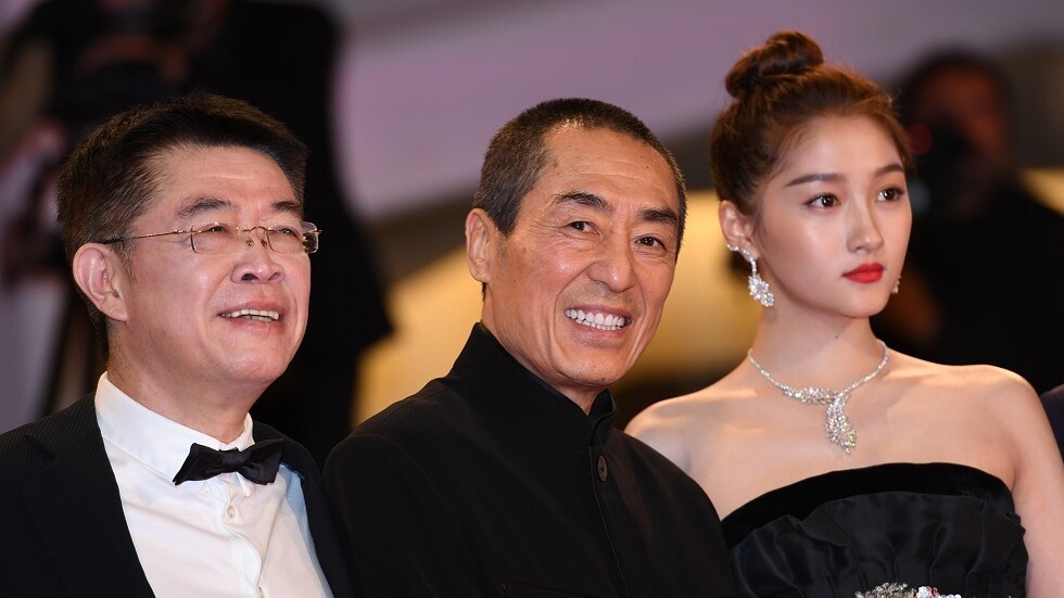 بعد حظر الوشم على الرياضيين.. الصين تمنع التلفزيون من عرض رجال متبرجين