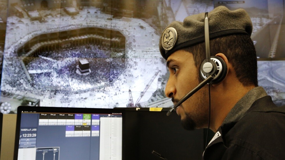 السعودية.. ضبط مواطن هرّب 10 مخالفين