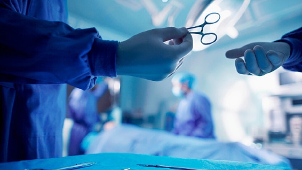 بنغلادش.. استخراج مقص من بطن سيدة بعد 20 عاما على خضوعها لعملية جراحية (صور)