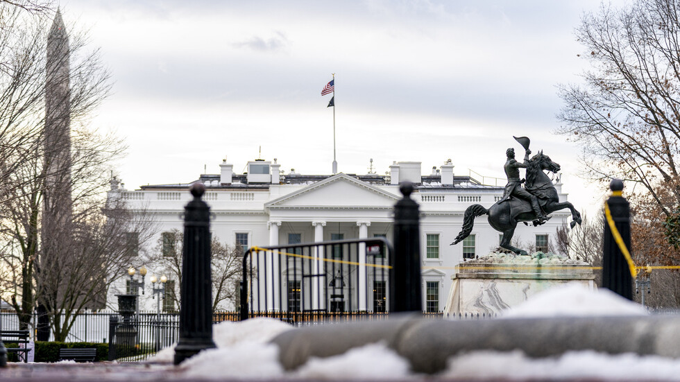 واشنطن: لا نستبعد فصل روسيا عن نظام SWIFT