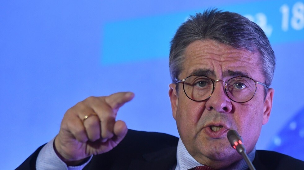 وزير ألماني سابق: الموقف الأوروبي من روسيا مخجل