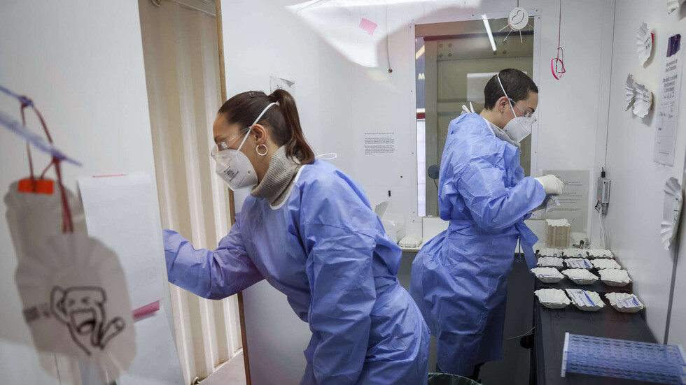 الشرطة الألمانية تحقق في آلاف حالات الاشتباه بتزوير شهادات لقاح كورونا