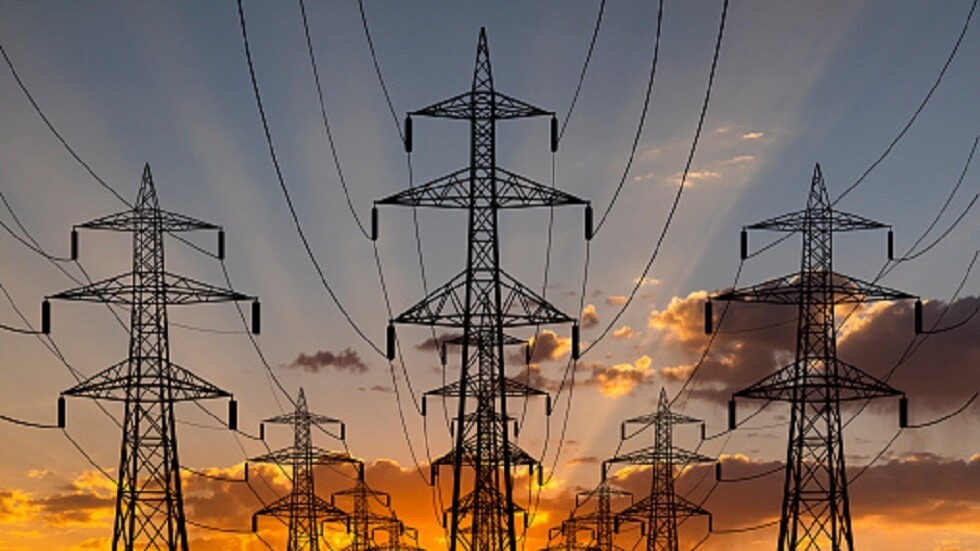 الأردن ولبنان وسوريا توقع اتفاقية العبور وعقد تزويد لبنان بالطاقة الكهربائية