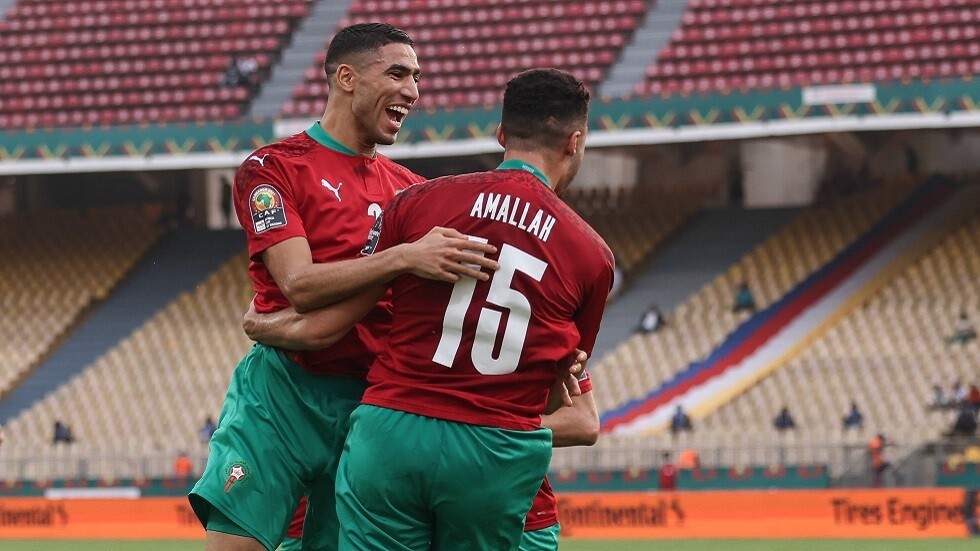 باريس سان جيرمان يتغنى بهدف حكيمي