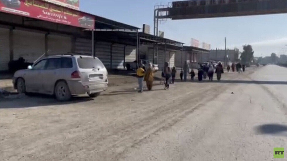 عدسة RT ترصد حركة نزوح بالآلاف للسكان المحليين في الأحياء المجاورة لسجن غويران في الحسكة