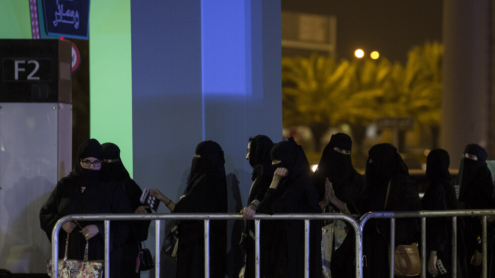 تقارير تكشف عن ارتفاع حالات الطلاق في السعودية.. 7 حالات كل ساعة