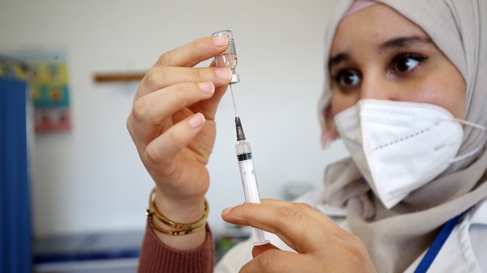 خبير جزائري: إصابات كورونا اليومية تناهز 20 ألفا والذروة سنبلغها خلال 10 أيام