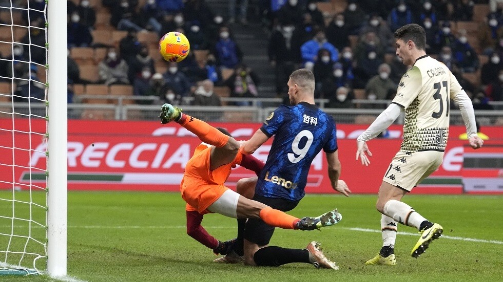 إنتر ميلان ينجو من كمين ضيفه فينيزيا