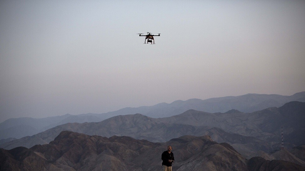 صورة من السماء لقرية إيطالية على شكل رجل غريب تثير الدهشة!