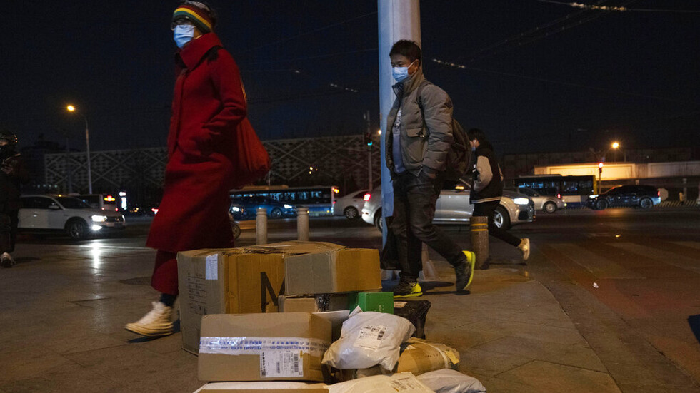 الصين تعتبر الطرود البريدية من الخارج مصدرا ممكنا لانتشار فيروس كورونا