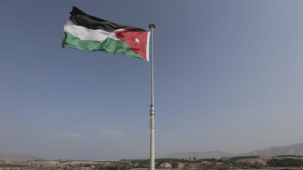 إصابة وزير الصحة الأردني بكورونا