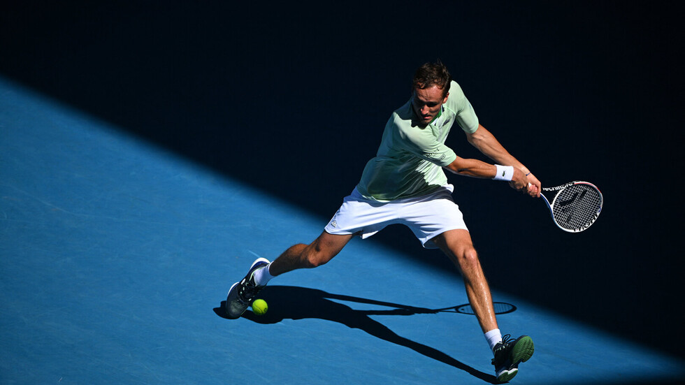 الروسي مدفيديف إلى ربع نهائي أستراليا المفتوحة