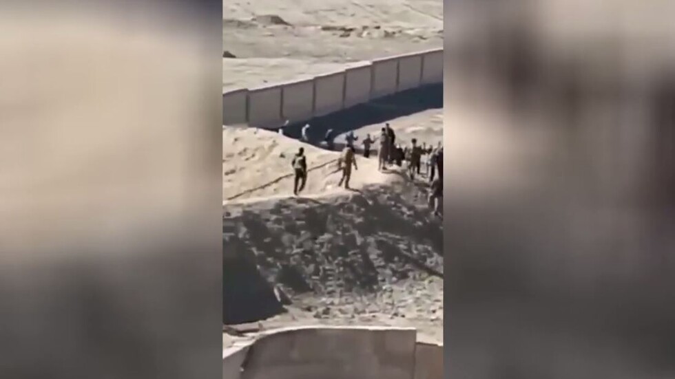 بالفيديو.. عشرات من عناصر داعش يسلمون أنفسهم لقوات سوريا الديمقراطية بسجن الصناعة بالحسكة