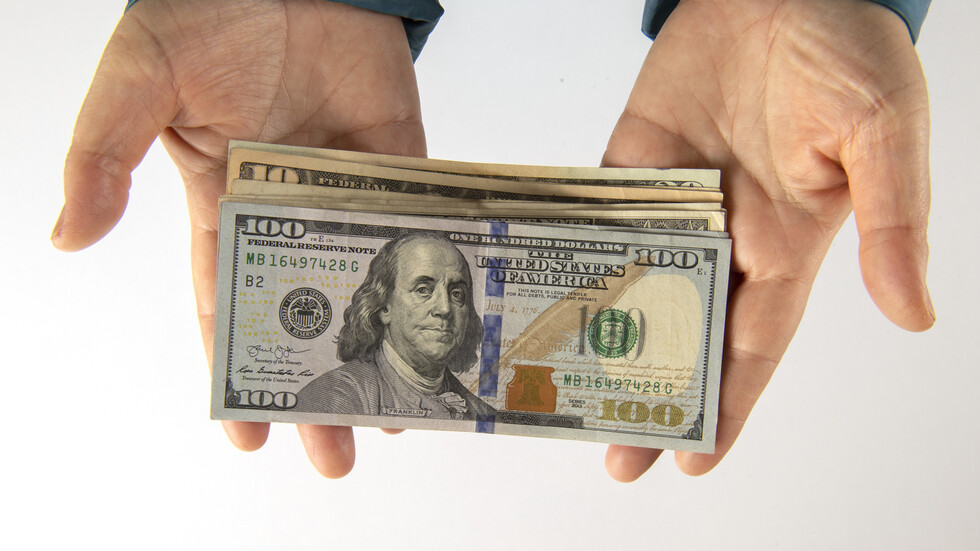 "كعكعة حظ" تربح صاحبها 4 ملايين دولار