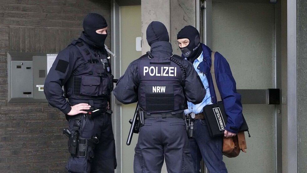 ألمانيا تحاكم شابة انضمت في سن الـ15 لتنظيم "داعش" في سوريا