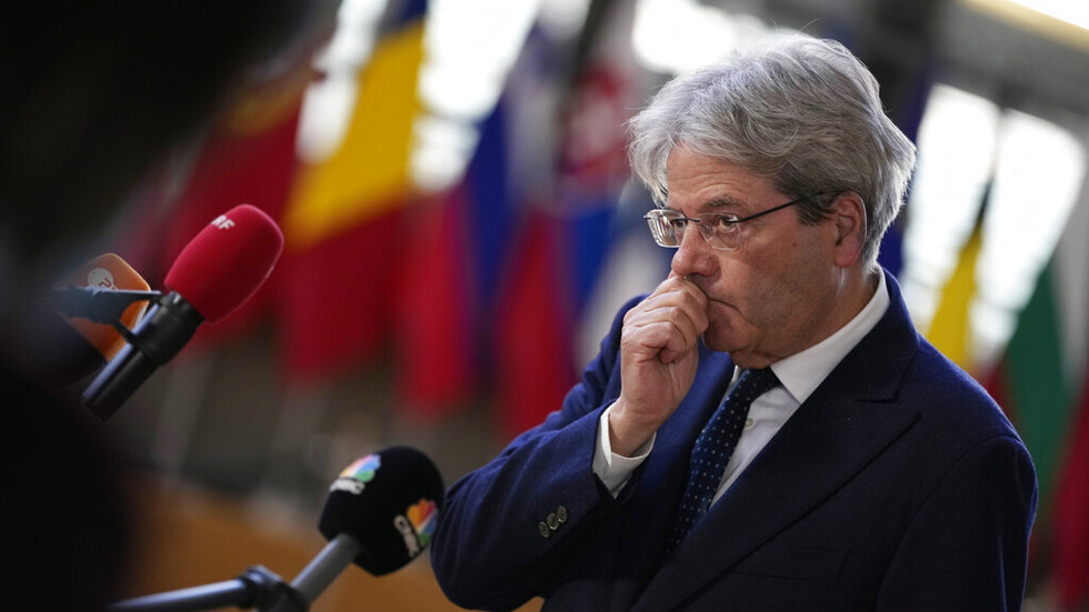 مفوض الاتحاد الأوروبي للشؤون الاقتصادية: سياسة التقشف لن تعود