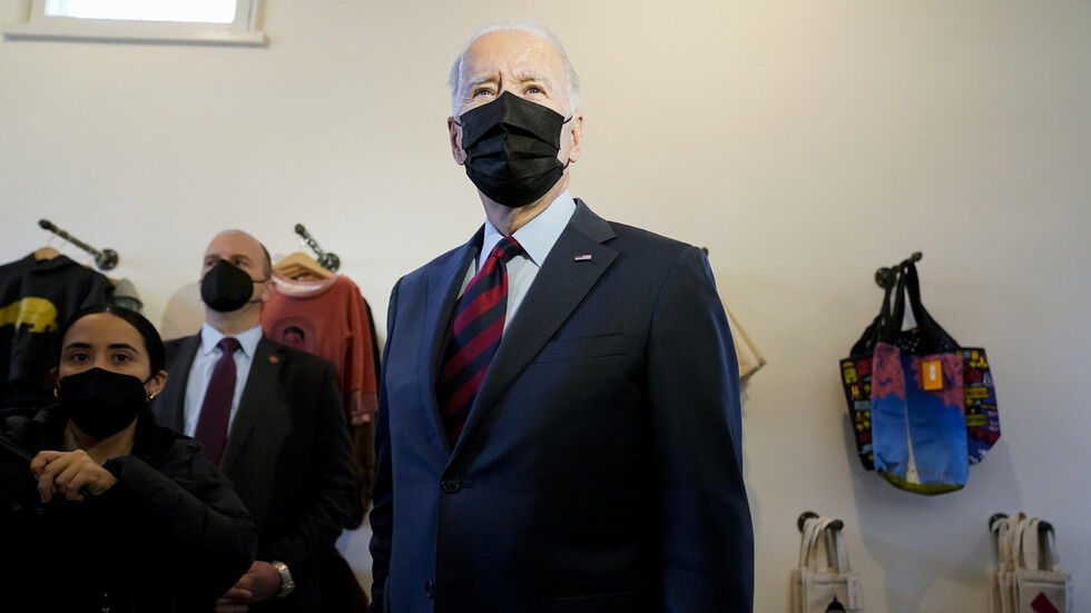 بايدن لا يستبعد فرض عقوبات على بوتين شخصيا