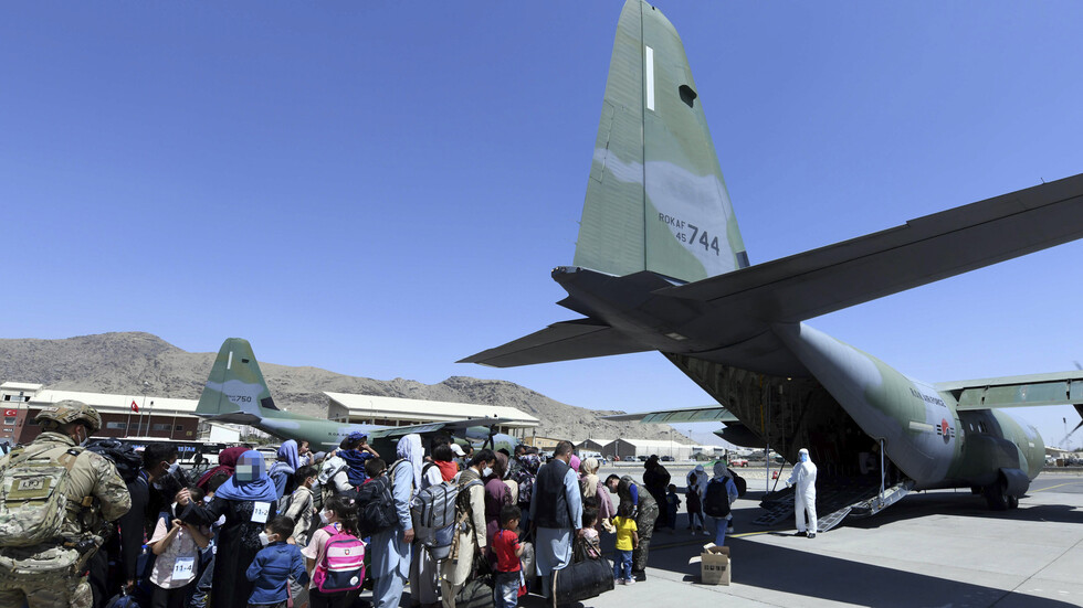 تقرير عن حياة أفغان تم إجلاؤهم إلى كوريا الجنوبية