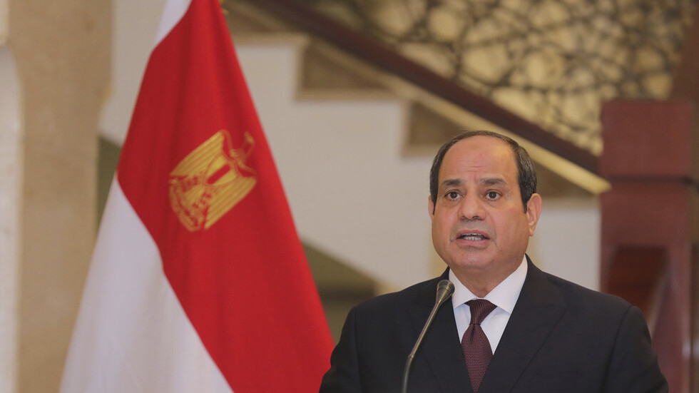 السيسي يتوجه إلى أبوظبي لبحث "حماية الأمن القومي العربي" بعد هجوم صاروخي للحوثيين استهدف الإمارات