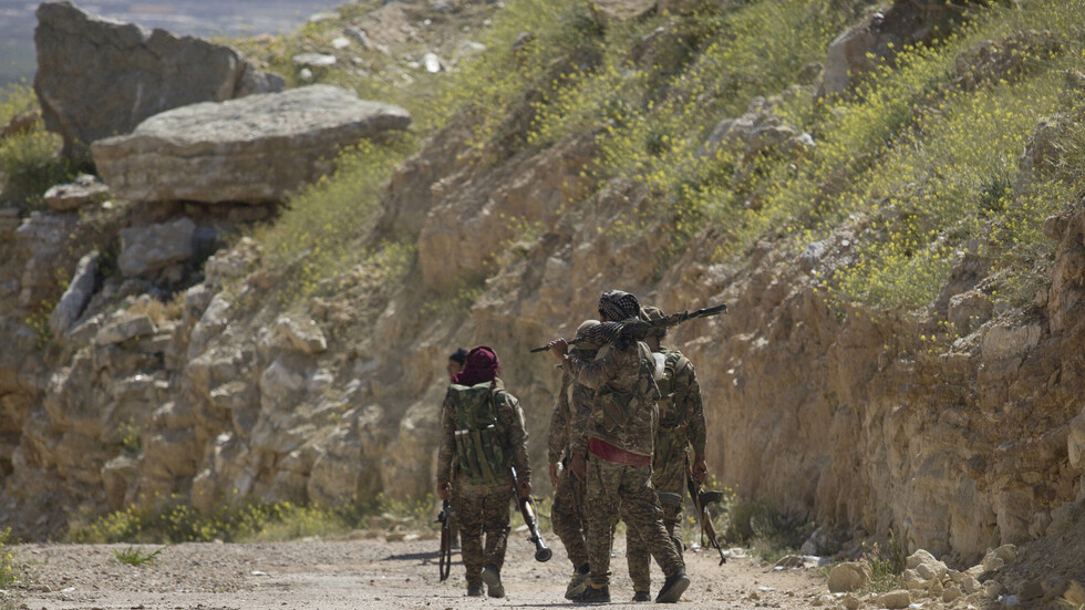 الدفاع الروسية تكشف عن 4 عمليات إرهابية شمال شرق سوريا وتحذر من تصعيد الخلافات العرقية