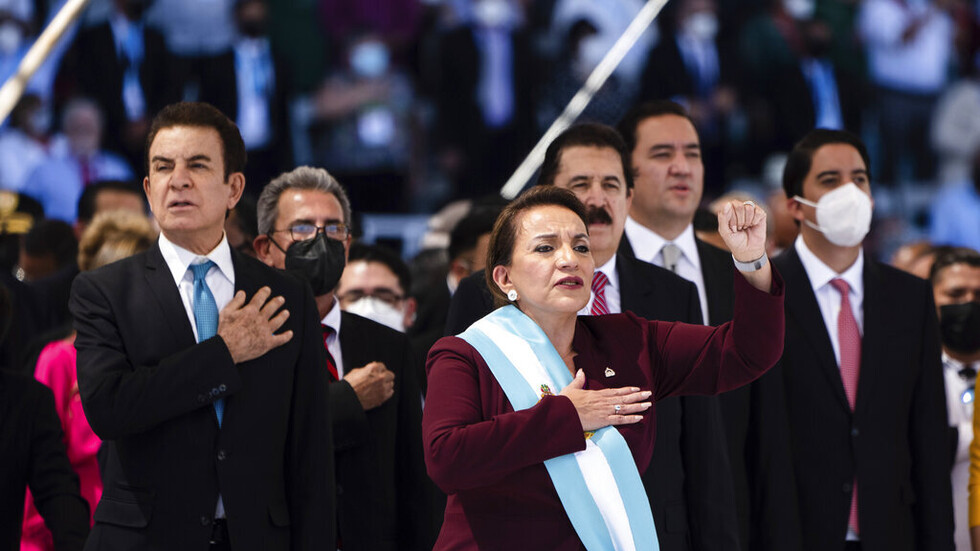 رئيسة هندوراس تريد تأسيس "دولة اشتراكية وديمقراطية"