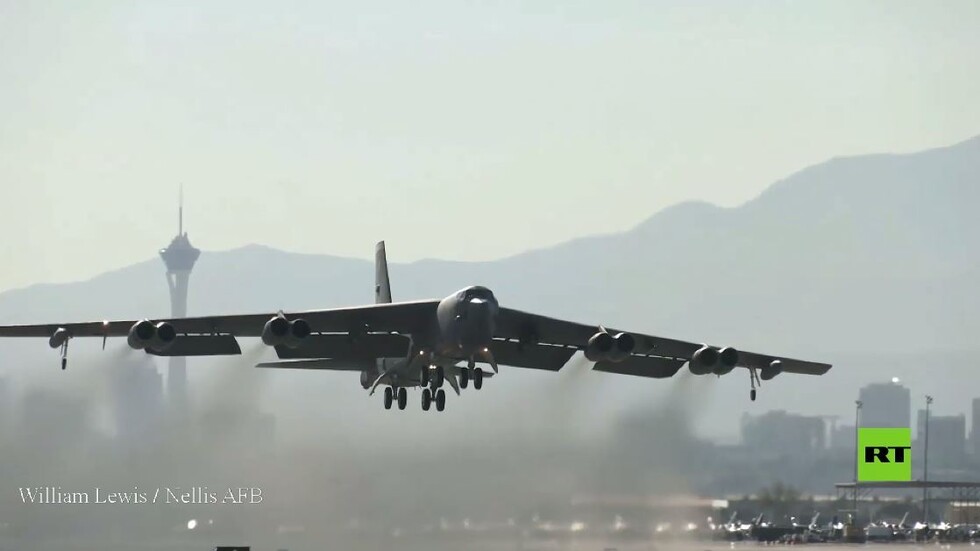 شاهد.. مشاركة مختلف أنواع الطائرات الحربية في مناورات "ريد فلاغ" الأمريكية