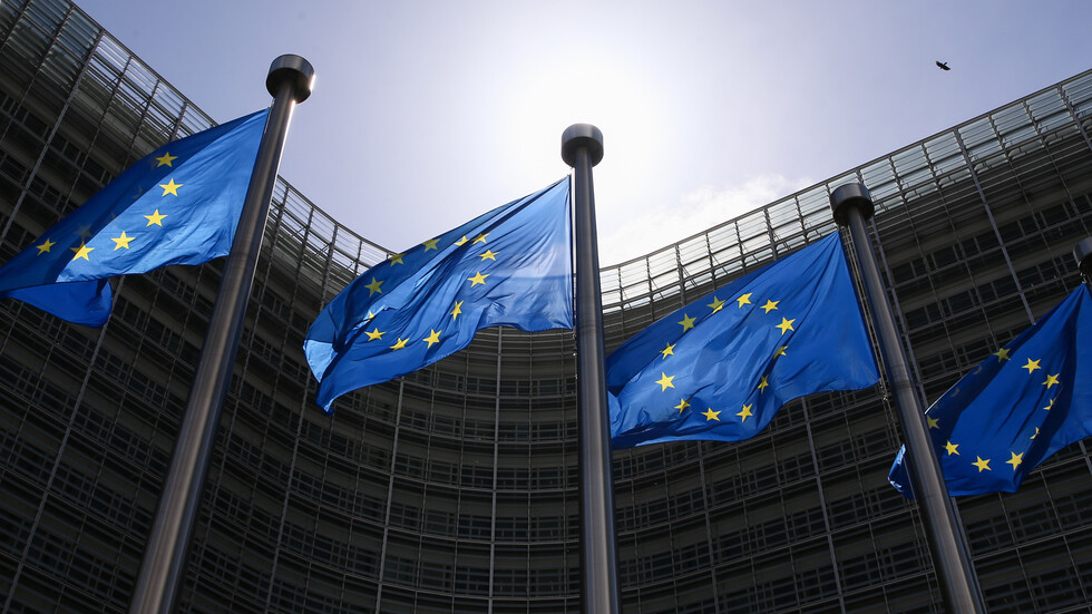 مسؤول: الاتحاد الأوروبي يستعد للرد الروسي على العقوبات المحتملة