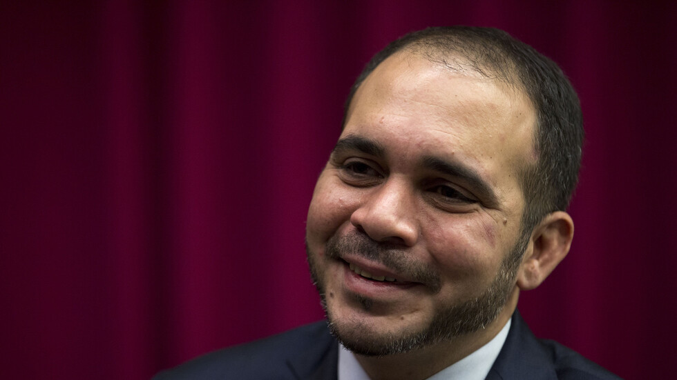 الأمير الأردني علي بن الحسين يكشف سبب نقله من مهمته كقائد لمجموعة حماية الملك