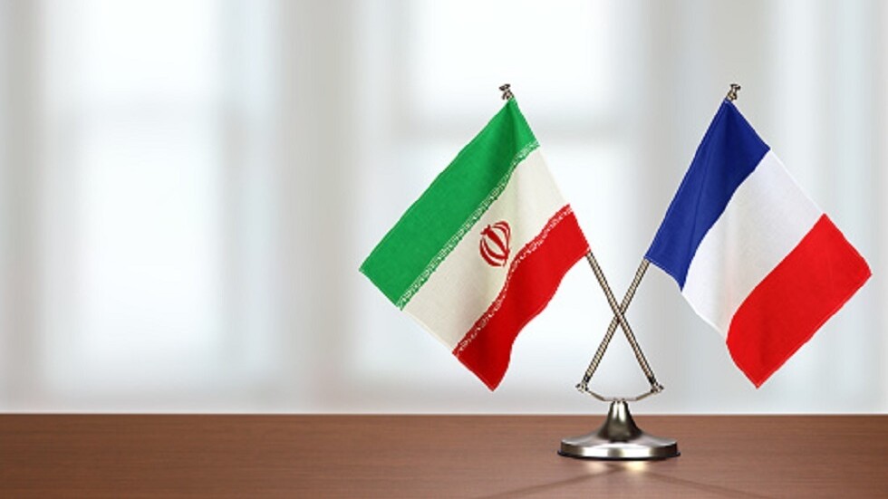 رئيسي وماكرون يدينان الهجمات العسكرية على الشعب اليمني