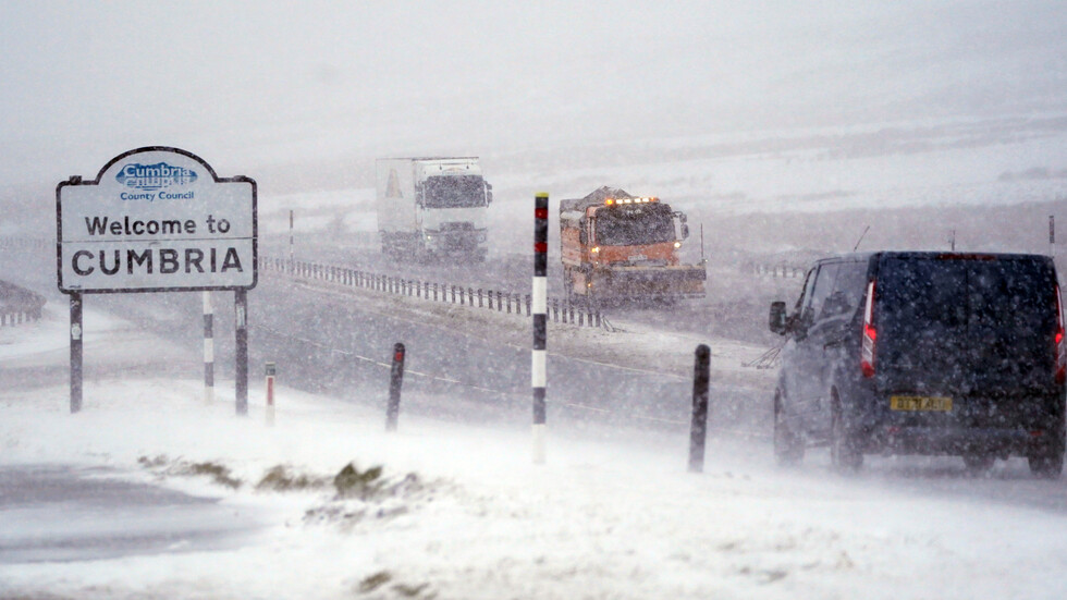 عاصفة "مالك" تضرب عدة دول أوروبية وسرعة الرياح تصل إلى 140 كم في الساعة
