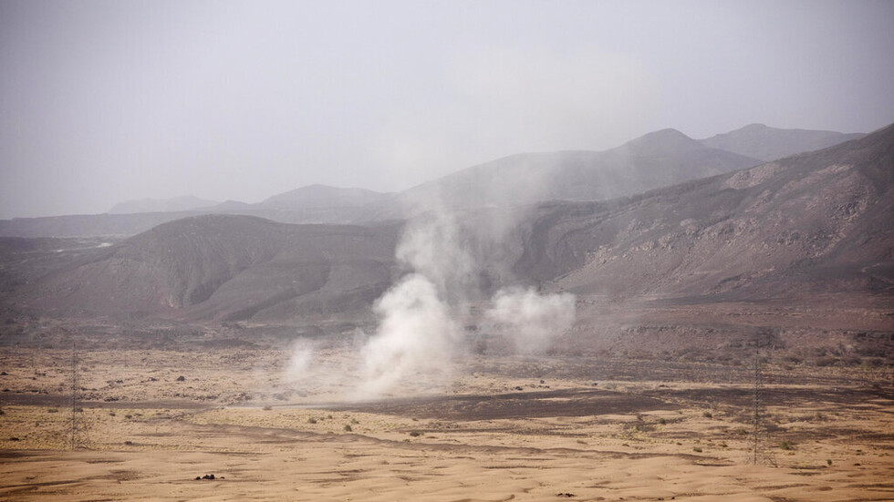 الإمارات تنشر فيديو لتدمير الموقع الذي أطلق منه الصاروخ على أراضيها