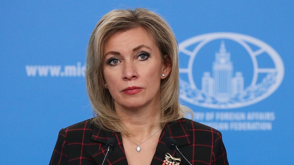 زاخاروفا ترد على تصريح وزيرة الخارجية البريطانية حول رجال الأعمال الروس