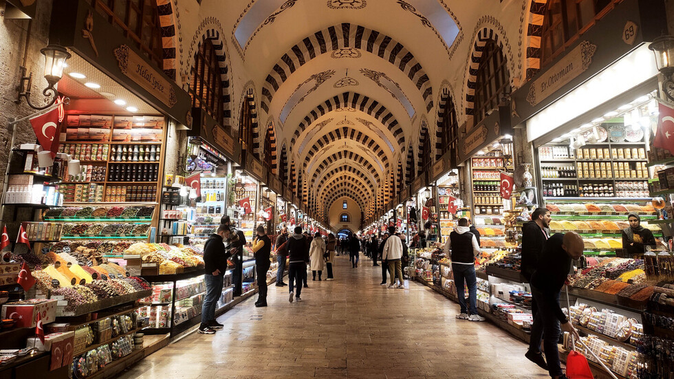 أكثر من 30 مليون سائح زاروا تركيا في 2021