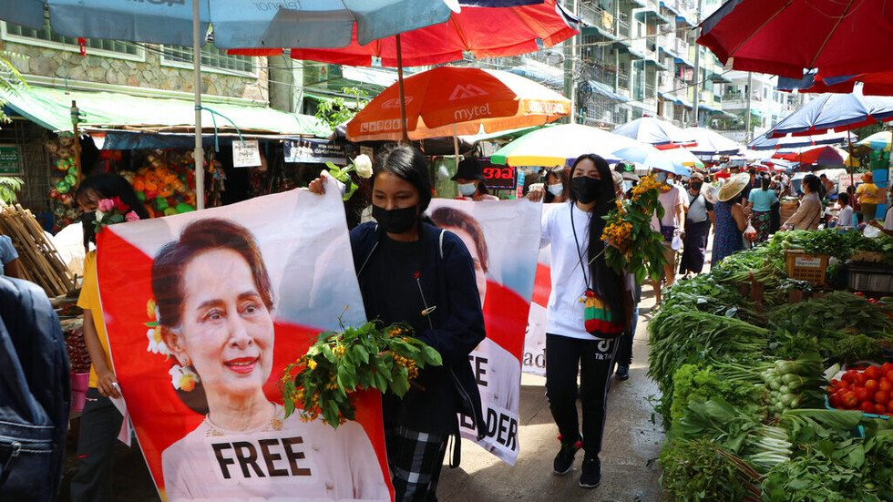 ميانمار.. اتهام زعيمة البلاد السابقة سوتشي "بالضغط على اللجنة الانتخابية"