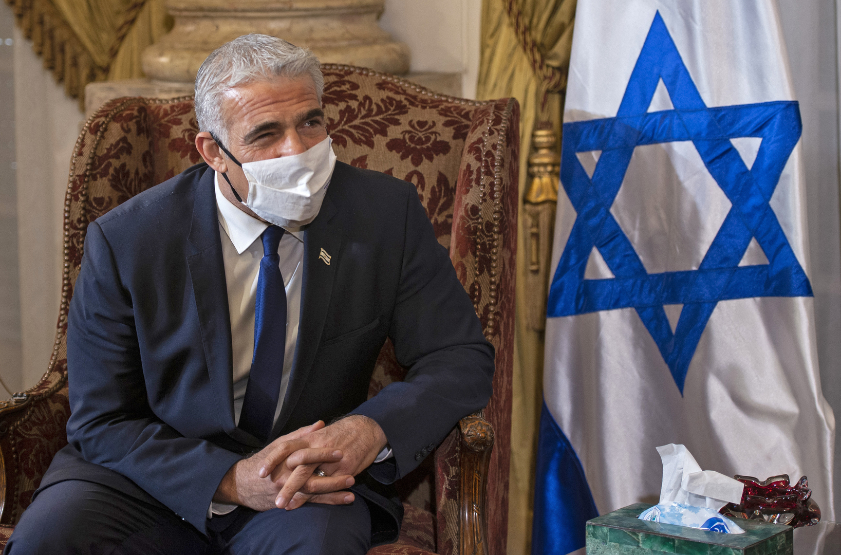 لابيد: إسرائيل ستواجه حملات مكثفة لتصويرها كدولة أبرتهايد