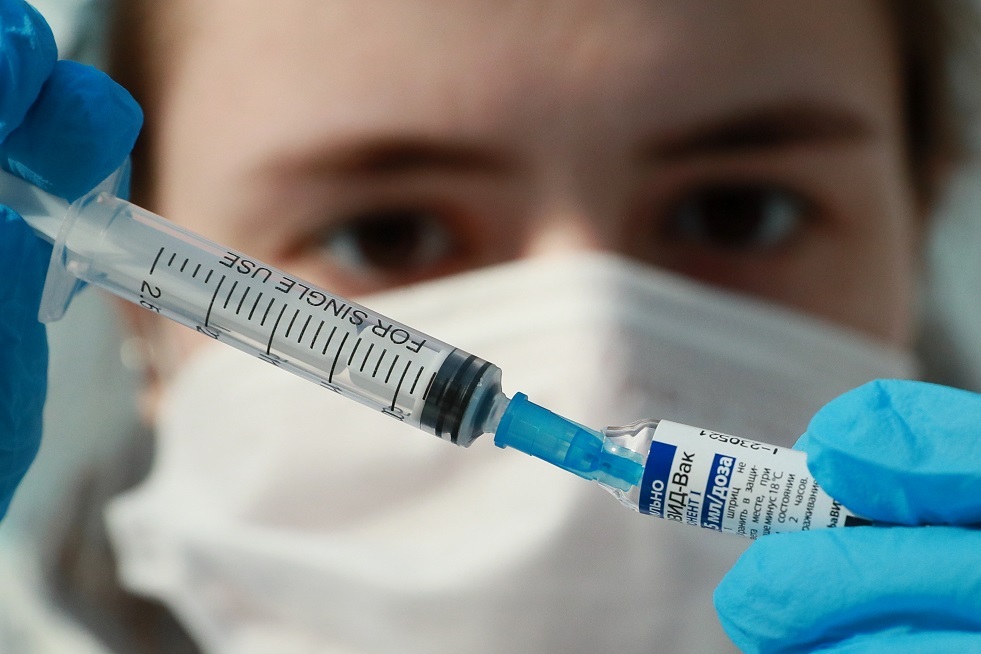 غينتسبيرغ يكشف موعد تداول اللقاح عبر الأنف ولقاح الأطفال ضد كورونا