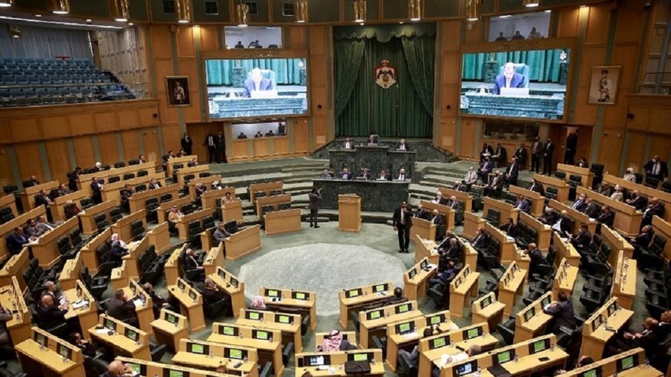 الأردن.. مجلس النواب يرفض تعديلا على الدستور يسمح بمحاكمة أعضائه