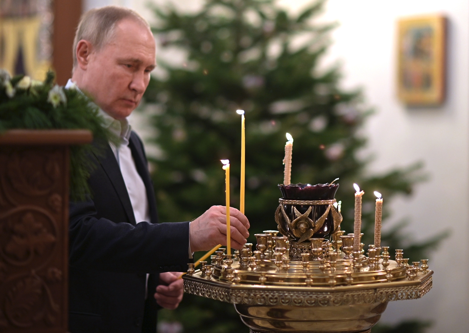 بوتين يهنئ المسيحيين الأرثوذكس بعيد الميلاد