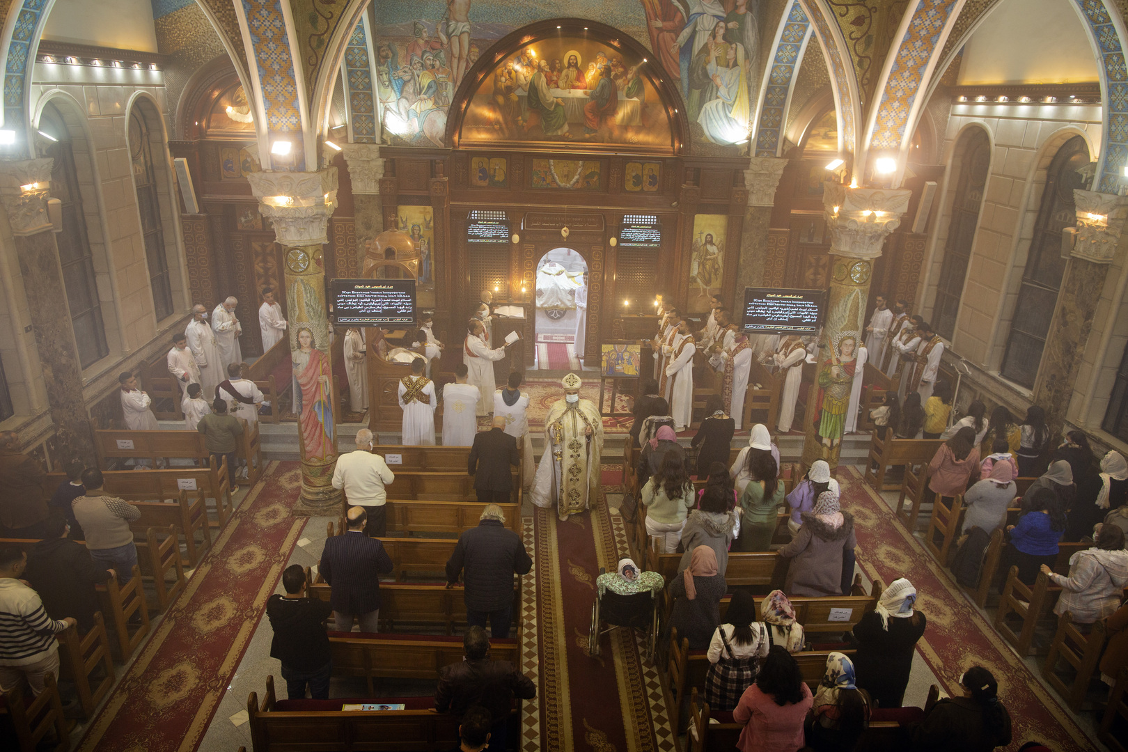 مفتي مصر يحسم الجدل حول تهنئة المسيحيين بميلاد المسيح (فيديو)
