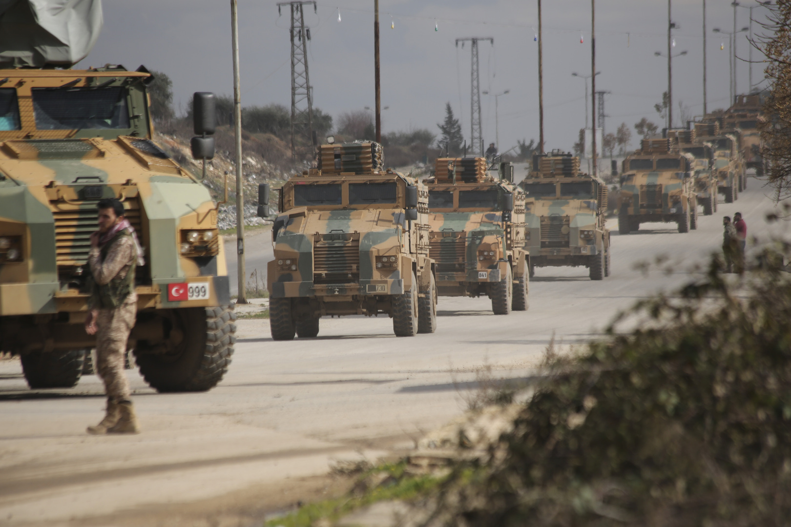 الدفاع التركية: مقتل 3 من عسكريينا بانفجار عبوة ناسفة على الحدود مع سوريا